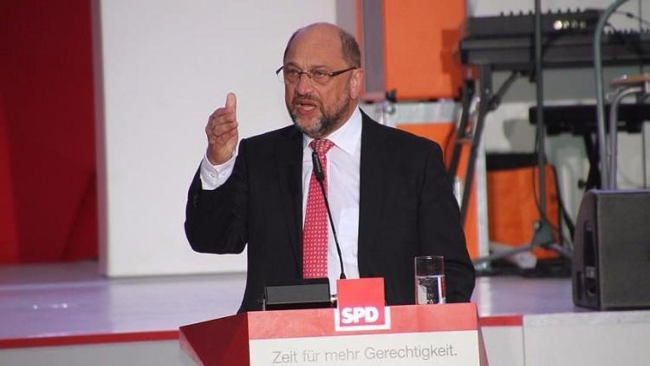 Schulz'tan 'büyük koalisyon' iddialarına tepki