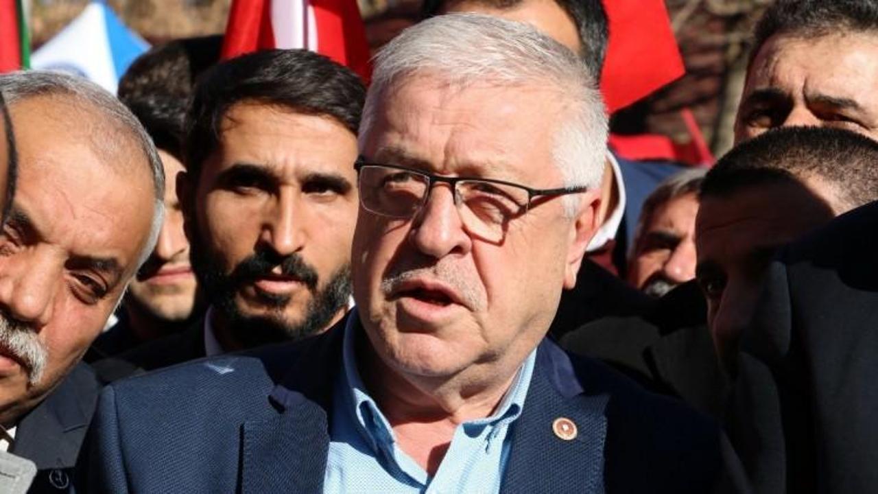 AK Partili vekilden Kabe imamına tepki