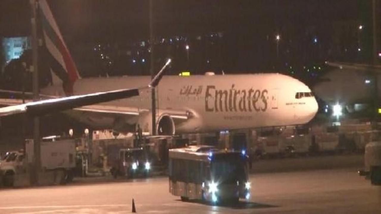 Emirates uçağı acil iniş yaptı