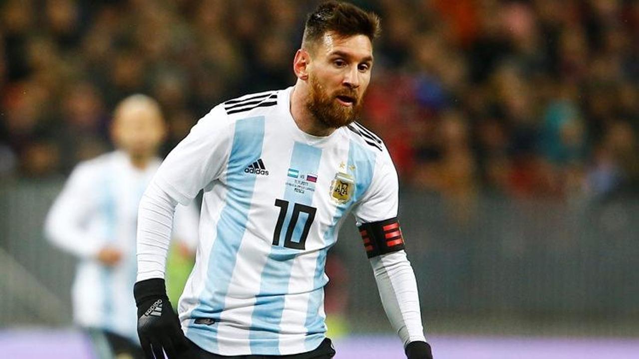 Messi: Herkes gibi benim için de sürpriz oldu