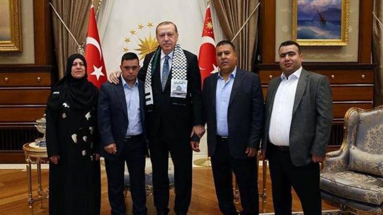 Filistinli Muhammed ve ailesi F.Bahçe maçına...