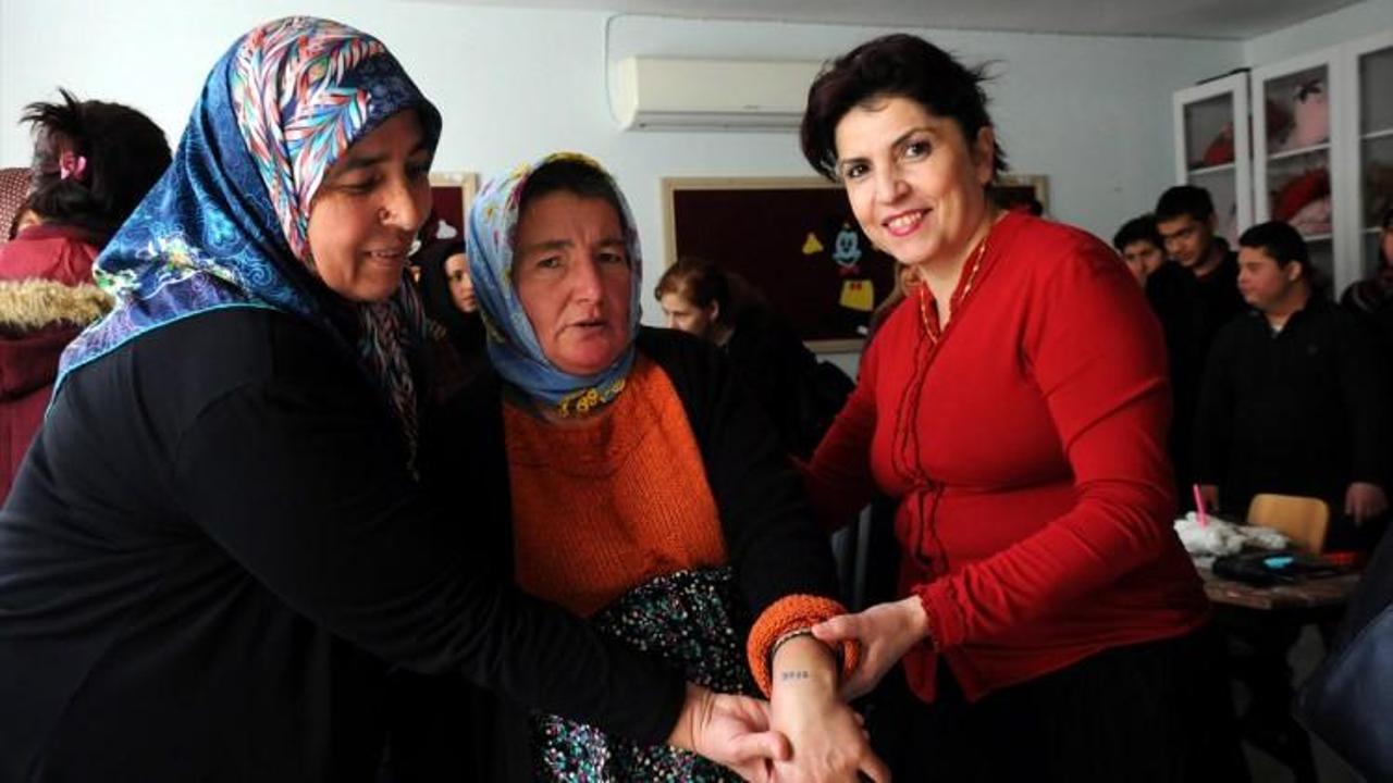 Osmaniye'de zihinsel engellilere kimlik kartı gibi dövme
