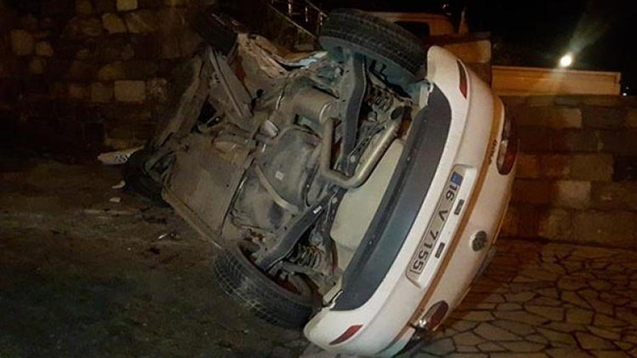 Bursa'da otomobil takla attı: 2 yaralı