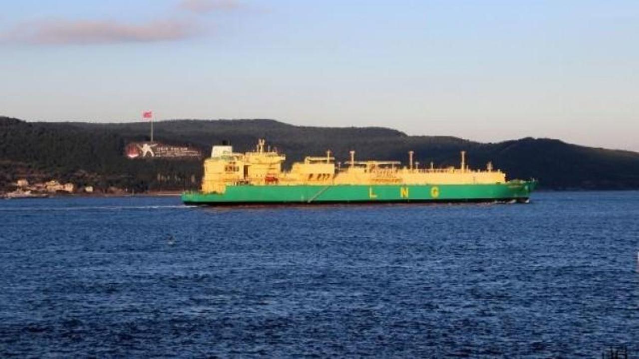 &Ccedil;anakkale Boğazı'ndan dev tanker ge&ccedil;ti