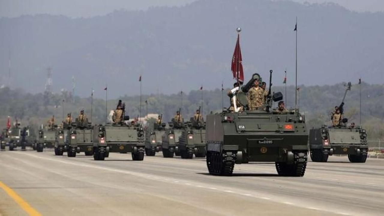 Pakistan ordusundan ABD'ye rest!