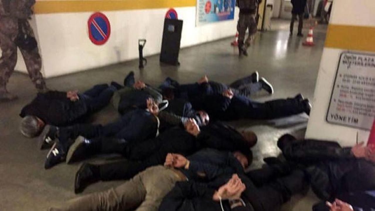 Polisten 'Şirinler' &ccedil;etesine şok operasyon