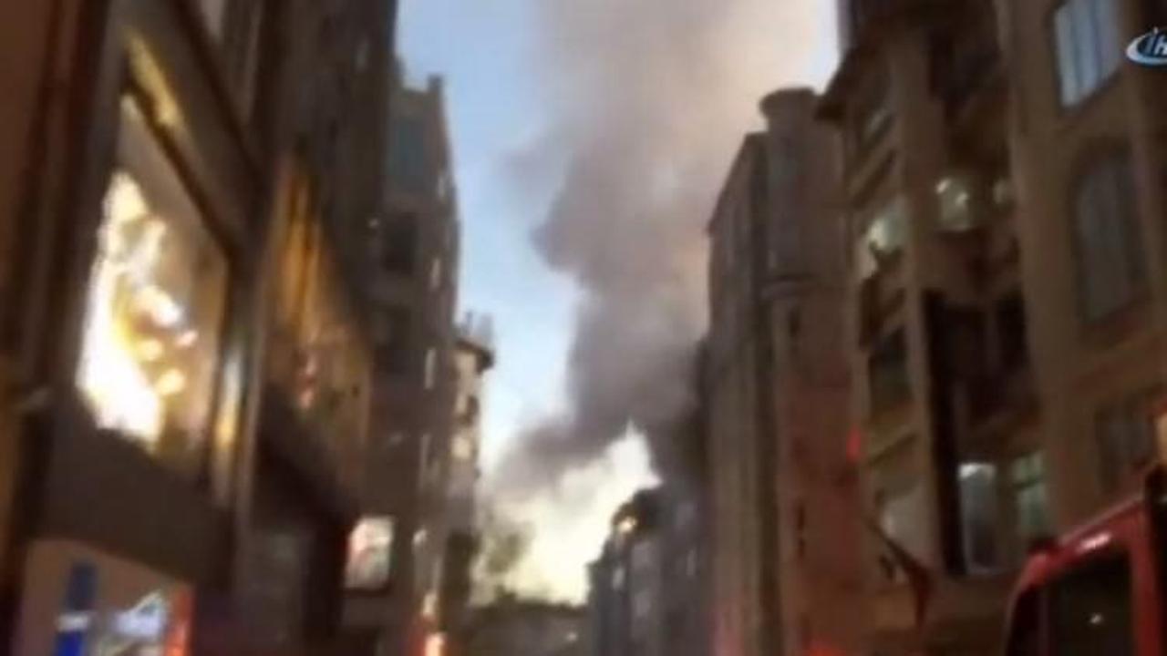 Karak&ouml;y'de korkutan yangın!