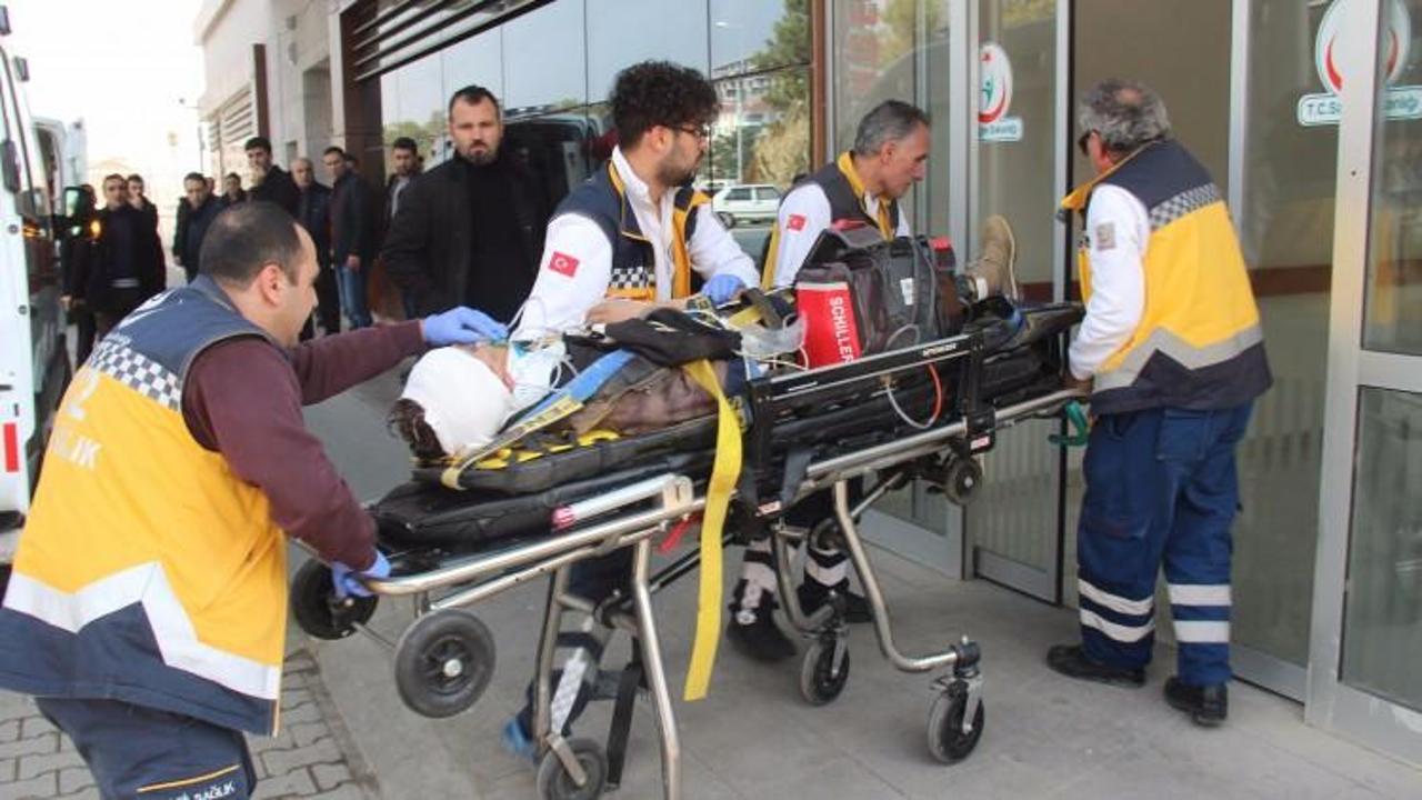 Liseli gen&ccedil; &ouml;nce arkadaşını sonra kendini vurdu 