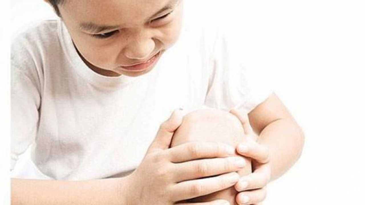 &Ccedil;ocuklarda bacak ağrısı neden olur? B&uuml;y&uuml;me ağrısı nasıl ge&ccedil;er?