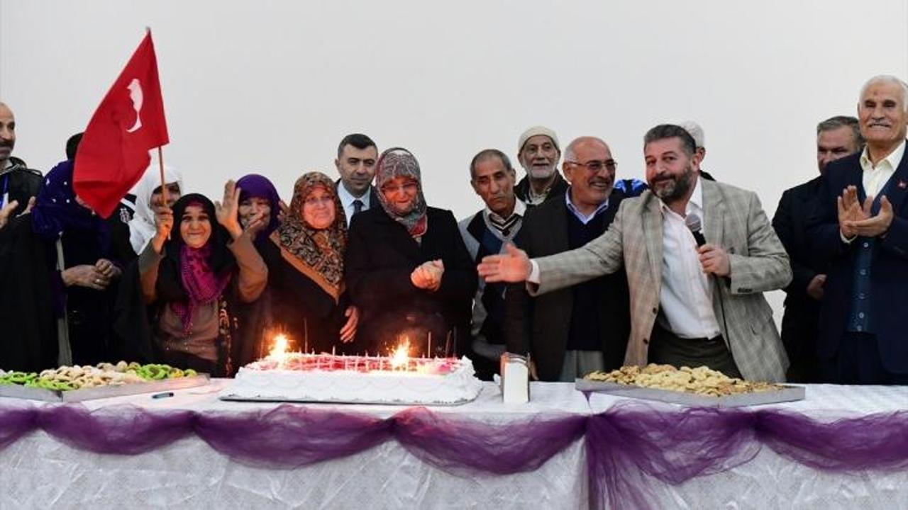 Şanlıurfa'da yaşlılara doğum günü sürprizi