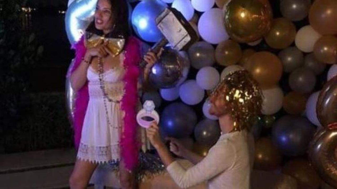 Metin Hara'dan Adriana Lima'ya evlilik teklifi