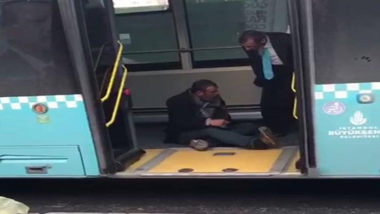 Şof&ouml;r&uuml; &ccedil;ileden &ccedil;ıkardı!