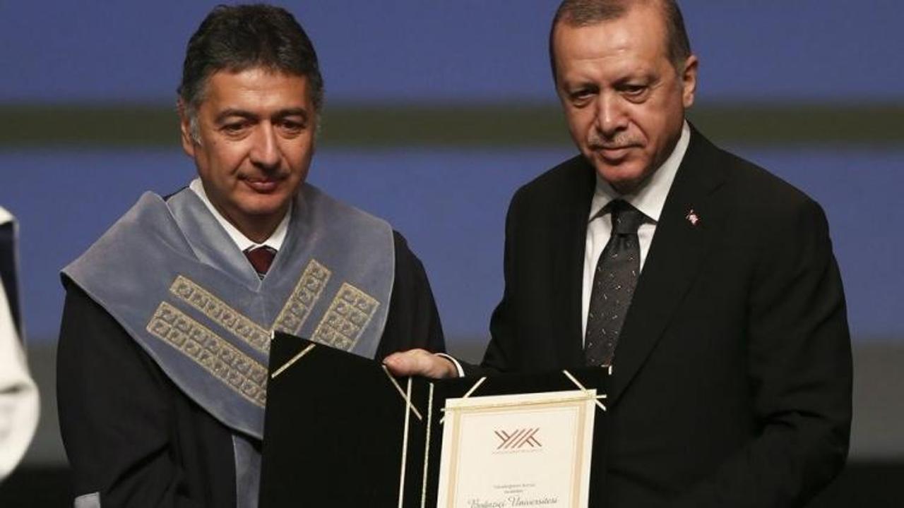 Rektör Özkan'dan o tweet için açıklama!