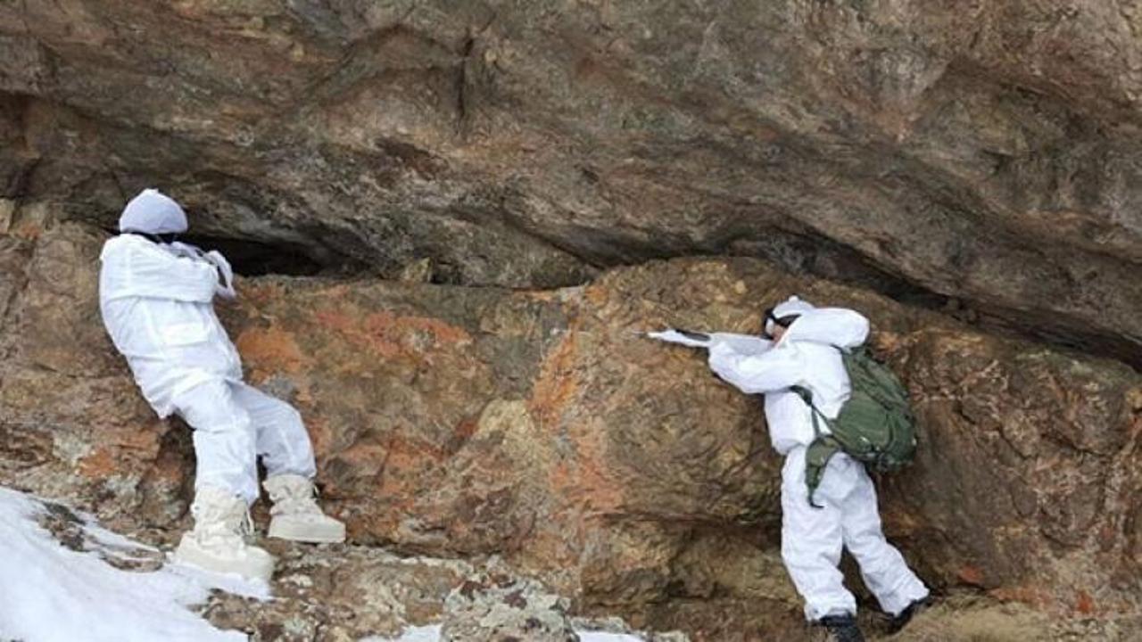 Terör örgütü PKK'nın lojistik deposu çökertildi