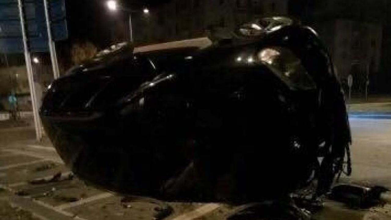 Kayseri'de trafik kazası! Sürücüler yaralandı