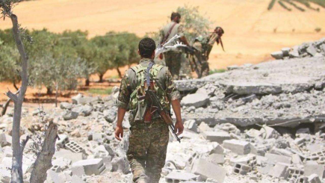 YPG'de çöküş başladı: Kaçıp teslim oldular!
