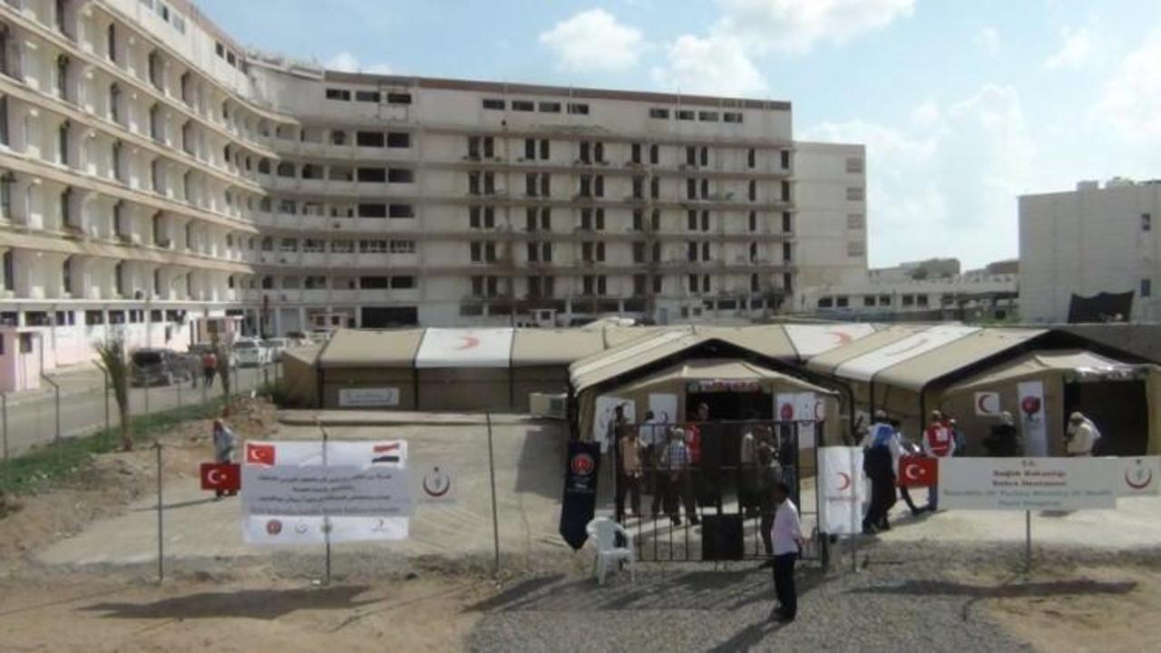 Yemen’e Sahra Hastanesi Kuruldu