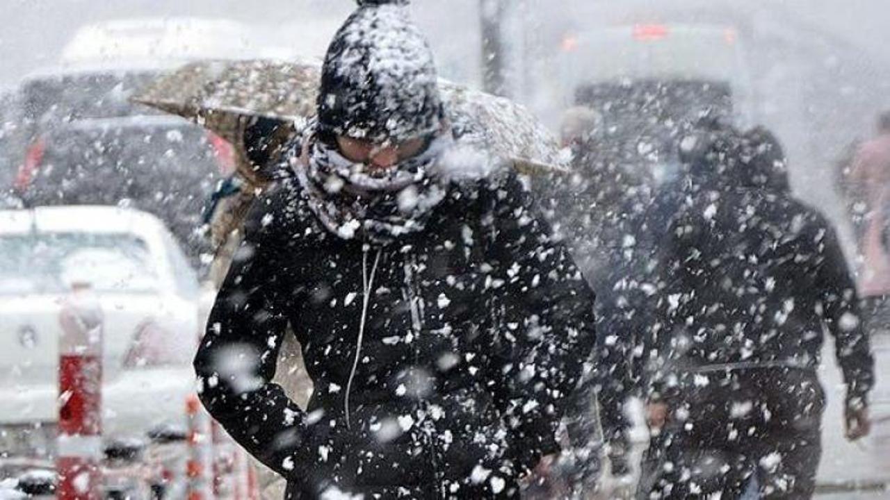 Meteoroloji tarih verdi! İstanbul'a kar geliyor