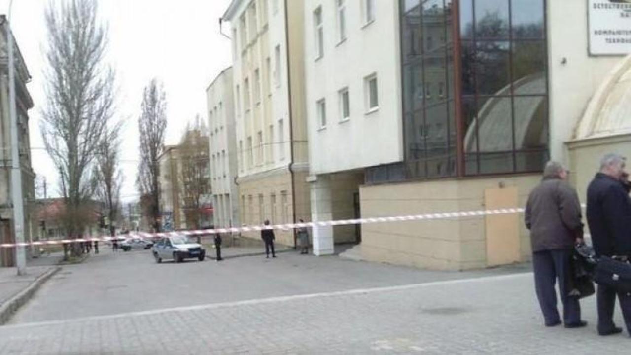 Rusya'da 3 öğrenci okula saldırdı