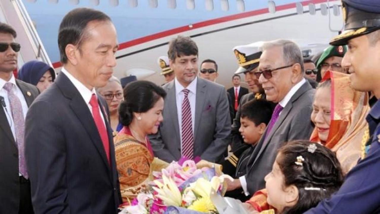 Endonezya Devlet Başkanı Widodo Bangladeş’te