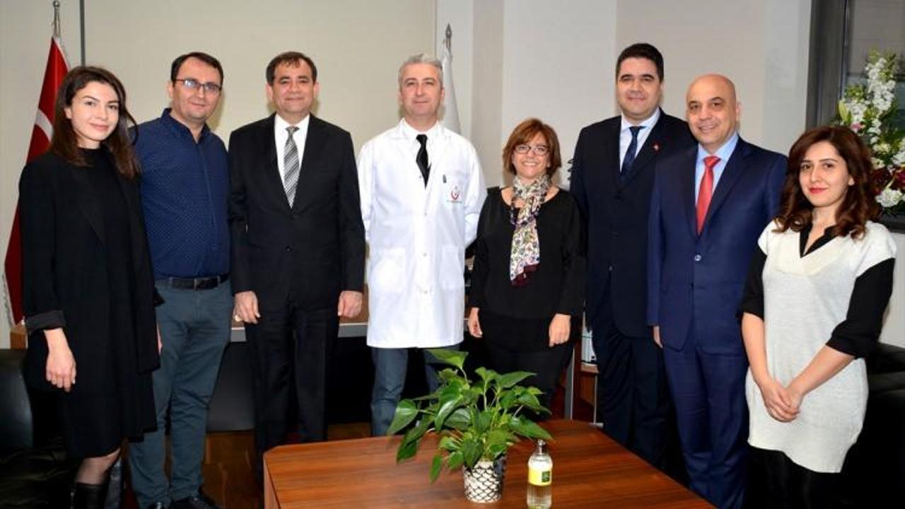 Eczacılardan Adana Şehir Hastanesi Başhekimi Daş'a ziyaret