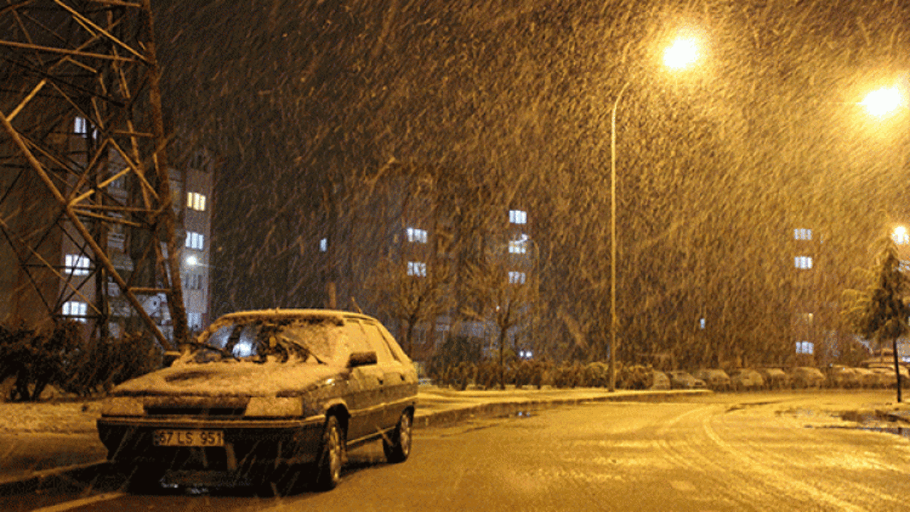 Kocaeli’nde yoğun kar yağışı başladı