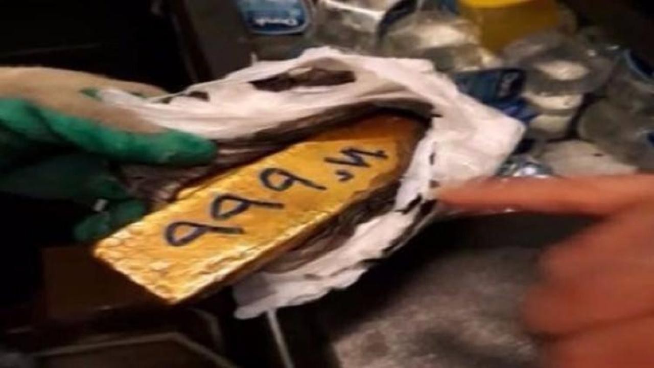 Otob&uuml;s&uuml;n buzdolabından &ccedil;ıktı! Servet değerinde...