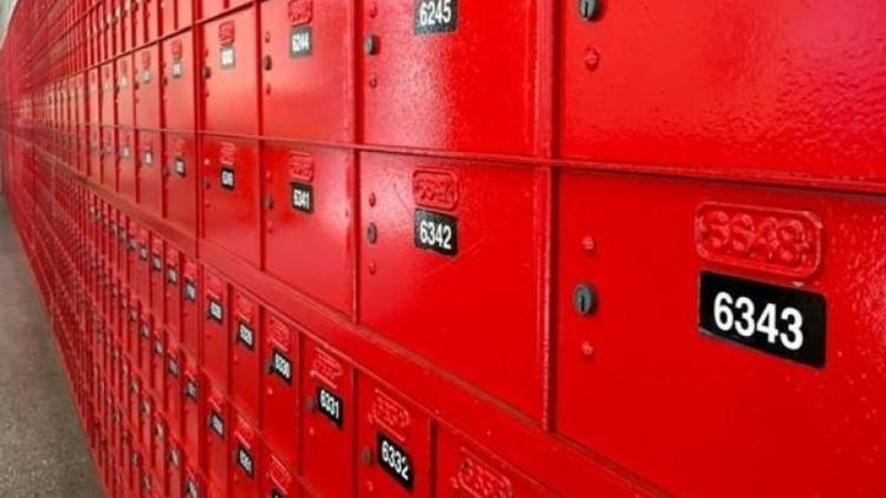 8 yıldır postaları biriktiren postacı yakalandı