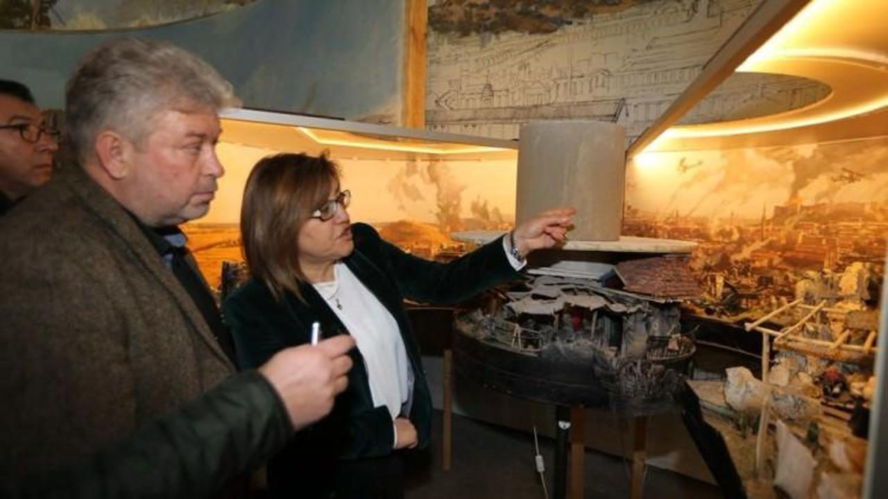 Başkan Şahin Panorama Müzesini inceledi