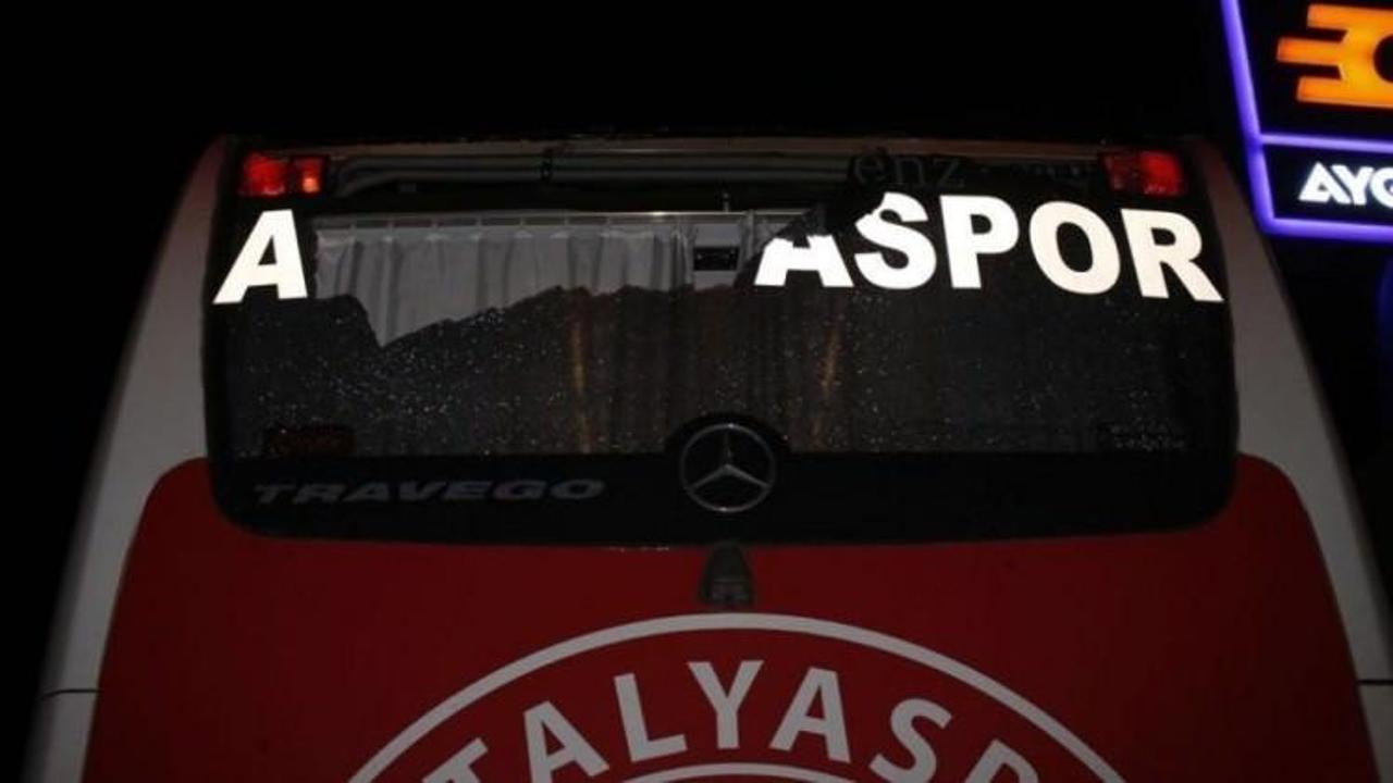 Antalyaspor otobüsünü taşlayanlar yakalandı