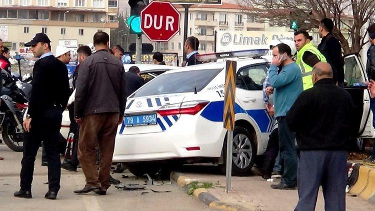 Kilis’te korkunç kaza: 2’si polis 4 yaralı