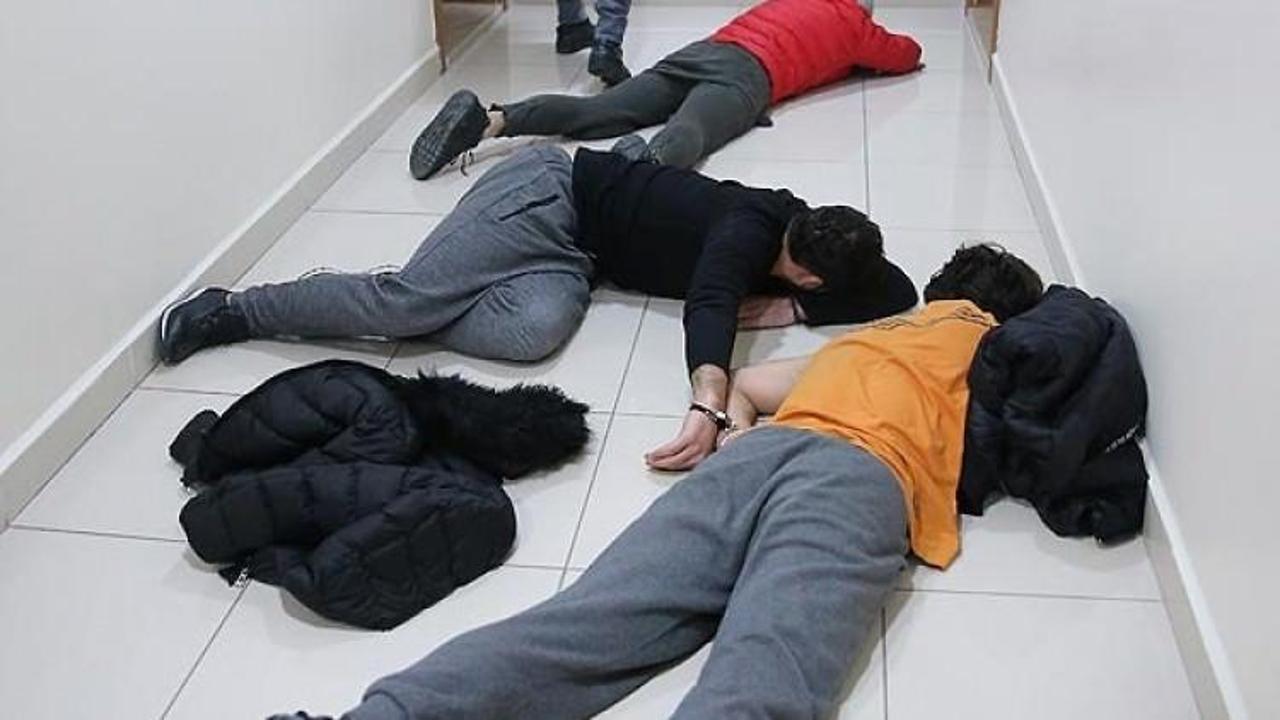 L&uuml;ks rezidansa baskın! Ayakkabılardan &ccedil;ıktı