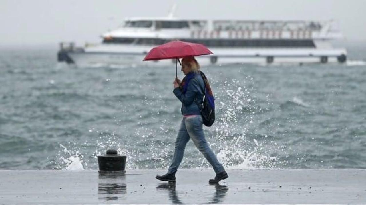 Meteoroloji saat verdi! İstanbul'da sağanak yağış