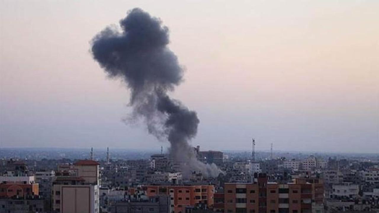 İsrail Gazze'ye saldırdı: Ölüler var