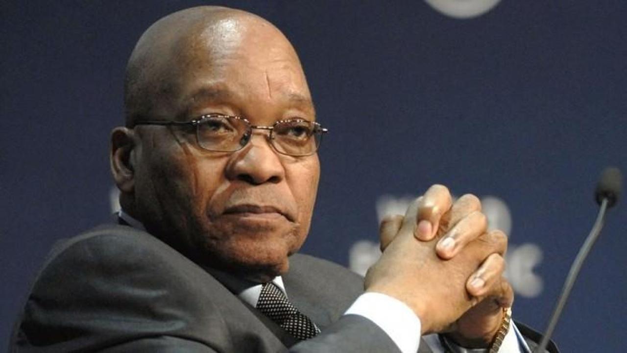 Jacob Zuma baskılara dayanamadı