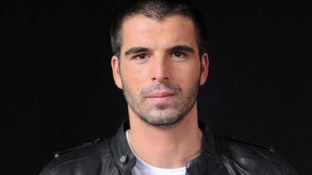 Mehmet Akif Alakurt kimdir? Aslen nereli ve kaç yaşındadır?