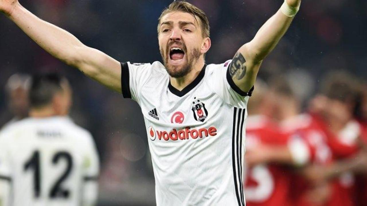Beşiktaş'tan Caner Erkin'e ceza