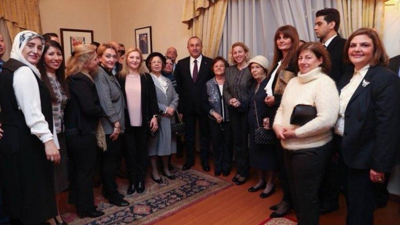 Çavuşoğlu, Amman’da Türk vatandaşlarıyla buluştu