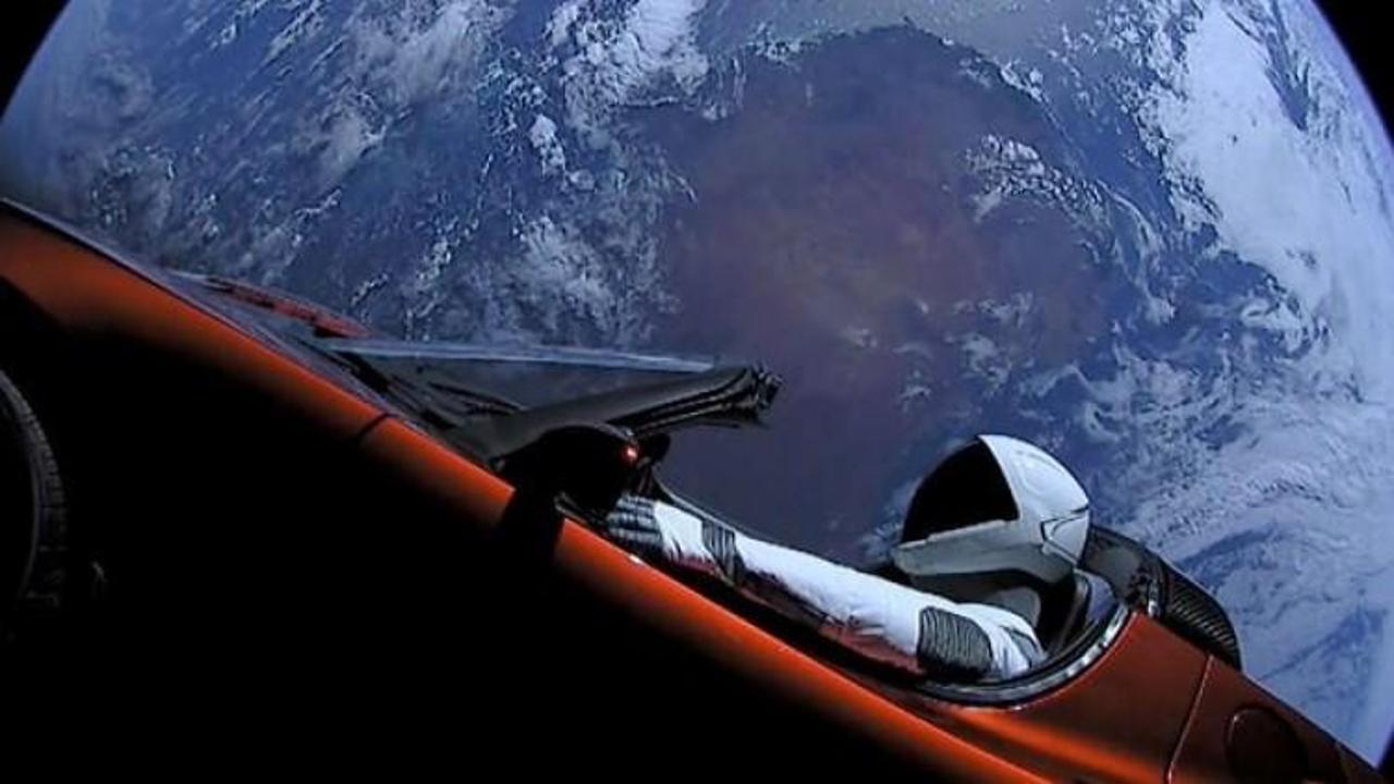 Elon Musk'ın aracı uzayda kayboldu