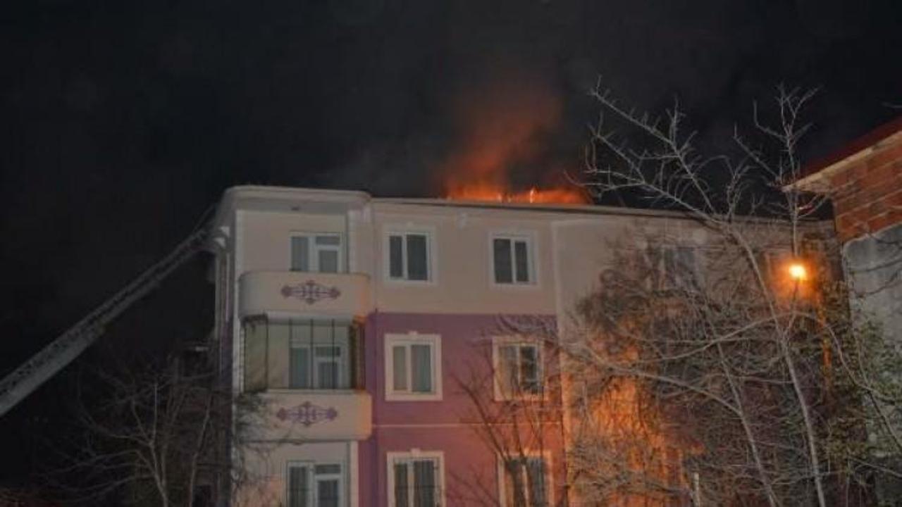 Erbaa'da korkutan çatı yangını