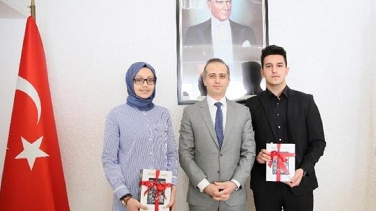 Köln'de başarılı Türk öğrenciler ödüllendirildi