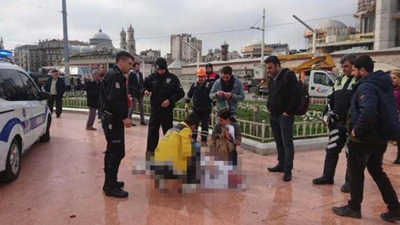 Taksim Meydanı’nda dehşet anları! Kendini yaktı