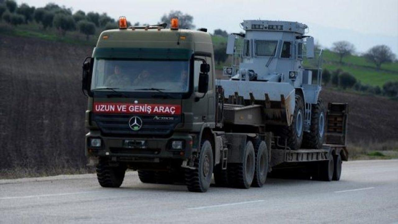 Afrin'e zırhlı iş makinesi desteği