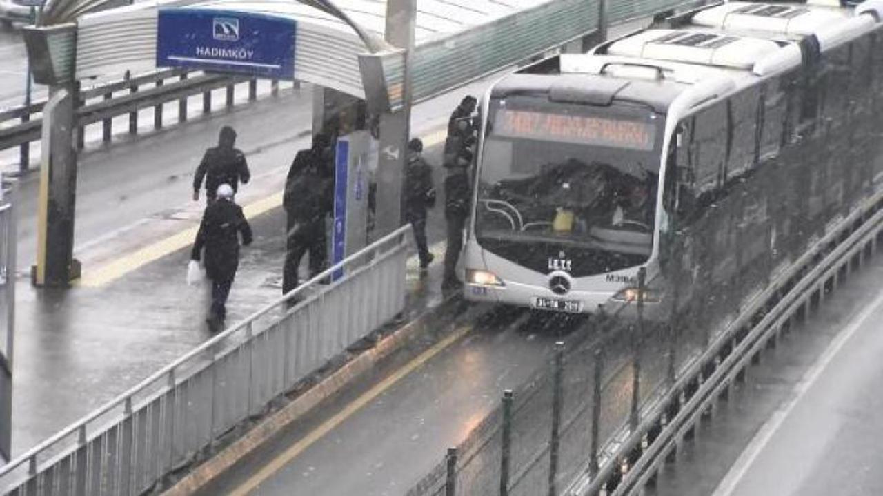 İstanbul'da beklenen kar yağışı başladı!