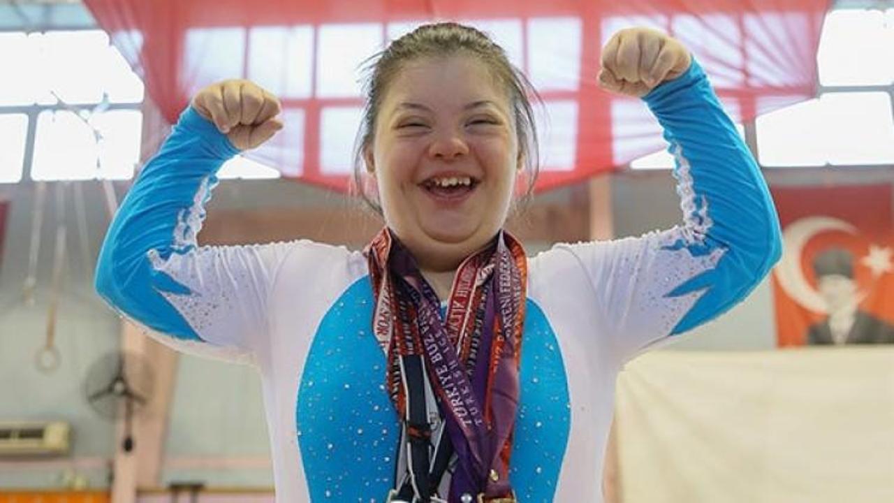 Down sendromlu Selin g&ouml;n&uuml;lleri fethetti