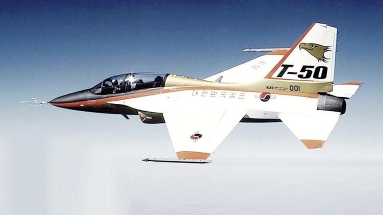 Irak, Güney Kore'den T-50 savaş uçağı teslim aldı