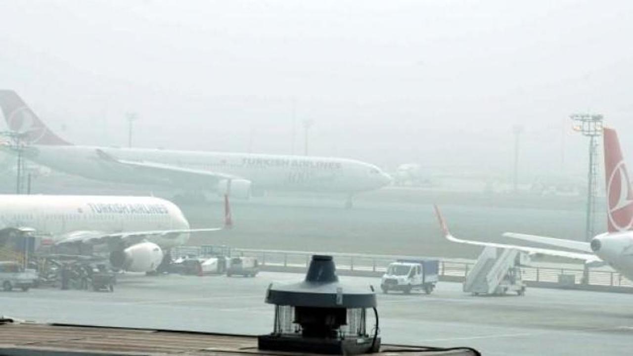 İstanbul'da hava ulaşımına sis engeli