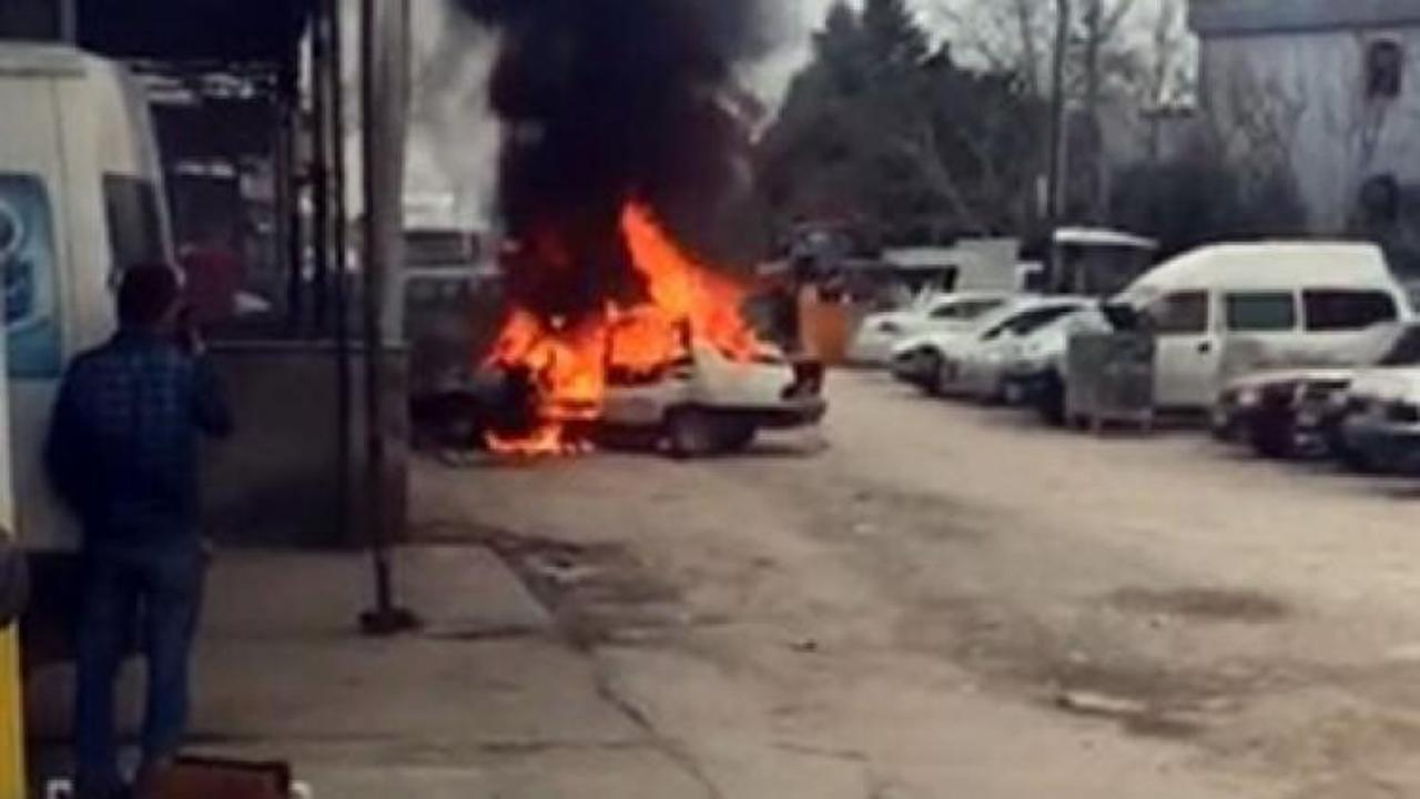 Tamirciye kızdı, kendi arabasını yaktı