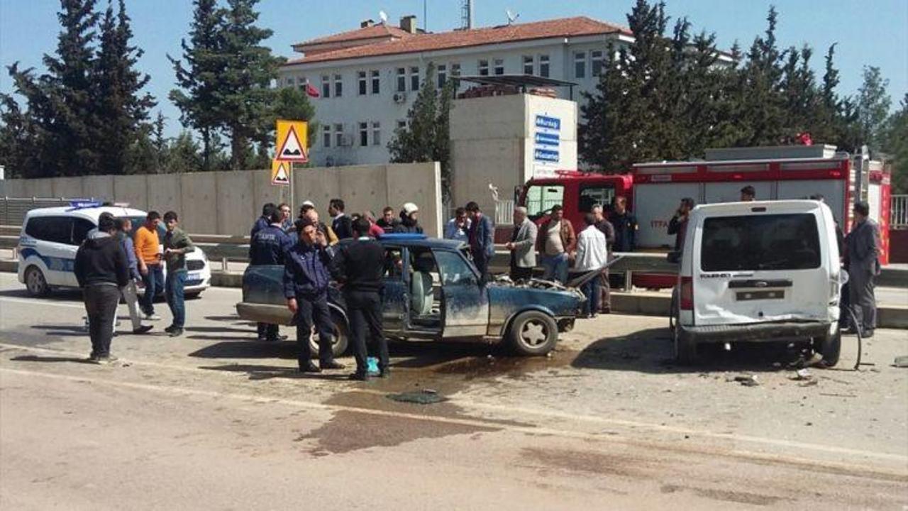 Gaziantep’de zincirleme trafik kazası: 1 ölü, 3 yaralı