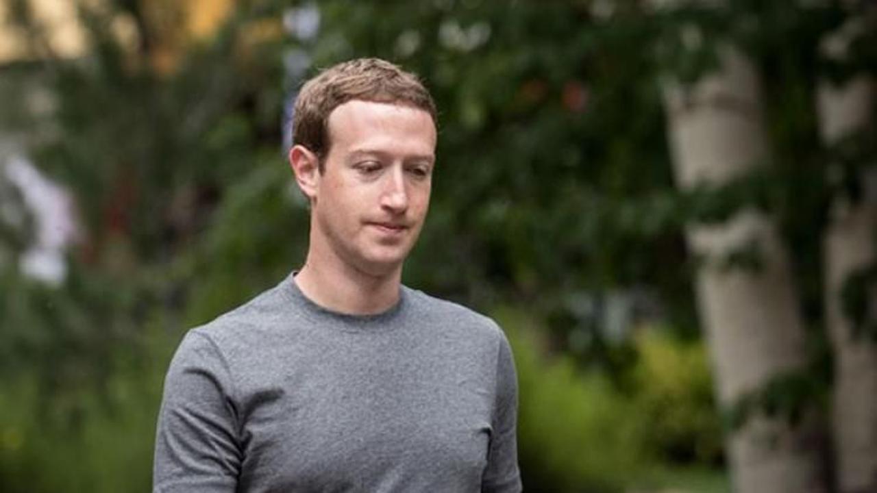 Zuckerberg'den 'hata' itirafı